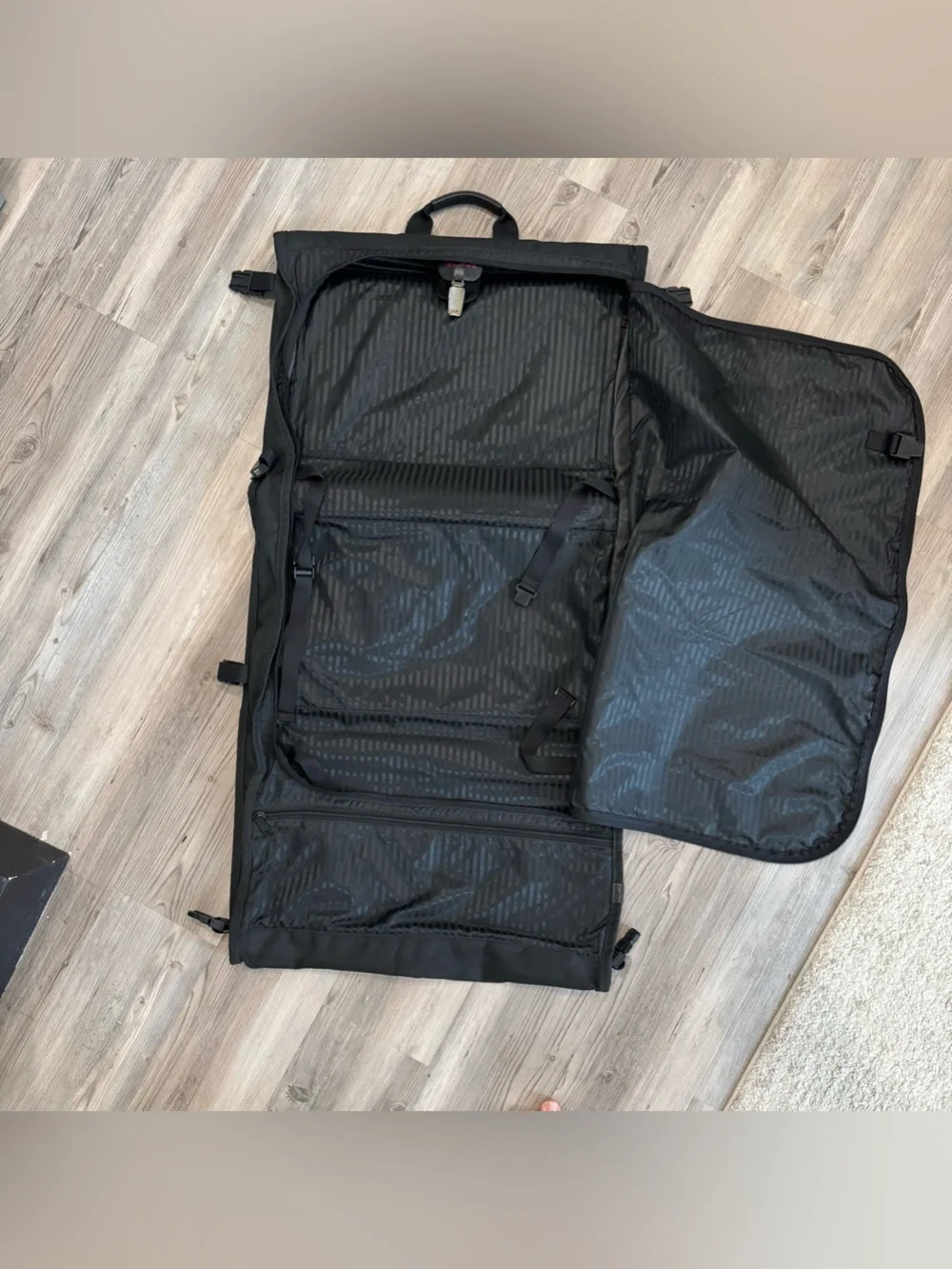 TUMI Black Trifold Travel Garment Bag Alpha 234D3